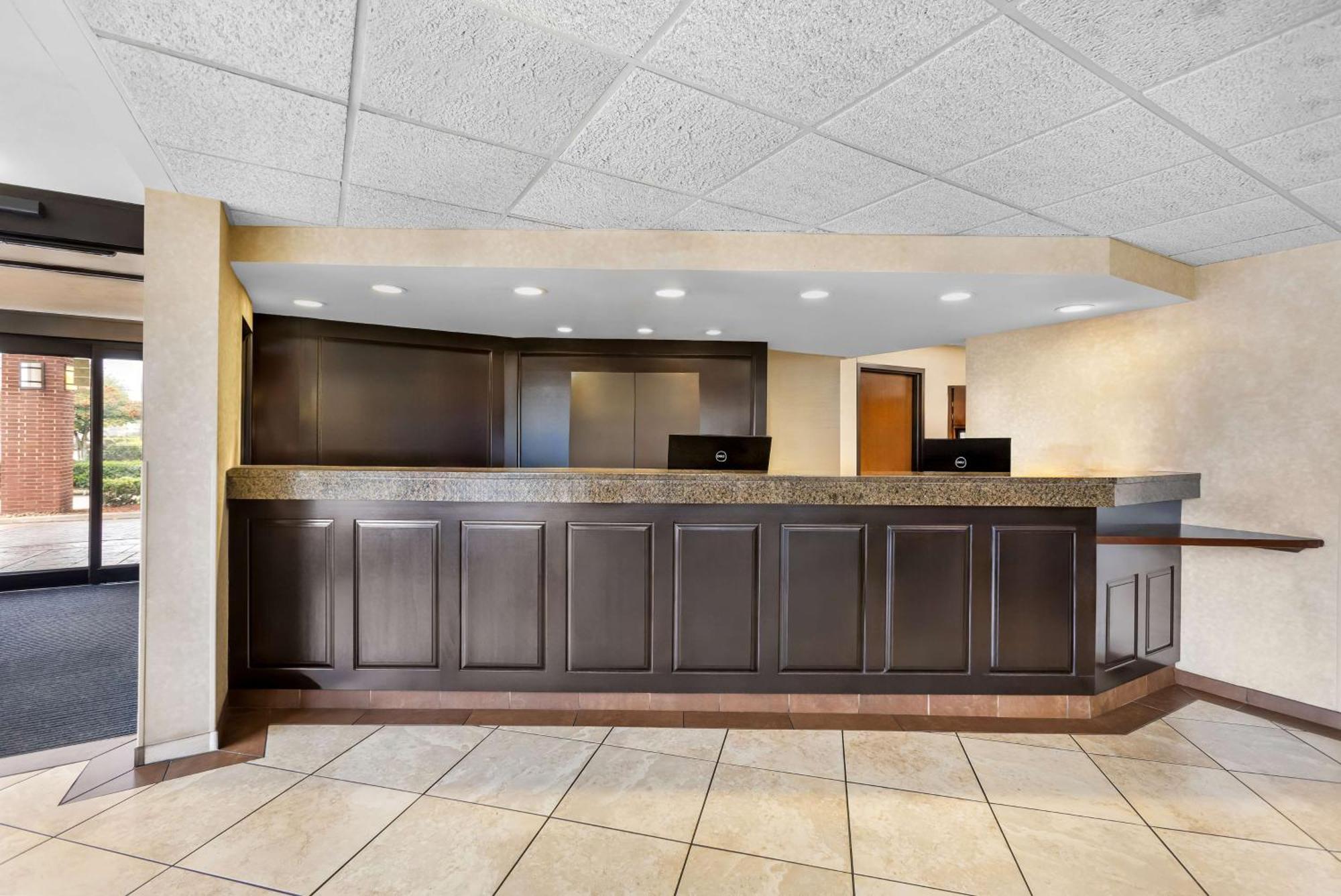 Sonesta Essential Houston Hobby Airport Hotel Bagian luar foto